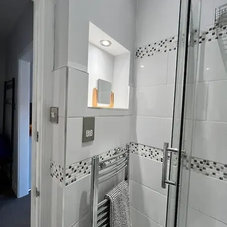 Bright, First Floor, One Bedroom Flat In Wimborne Wimborne Minster Exterior photo
