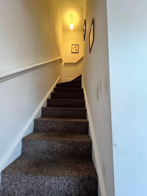Bright, First Floor, One Bedroom Flat In Wimborne * Wimborne Minster