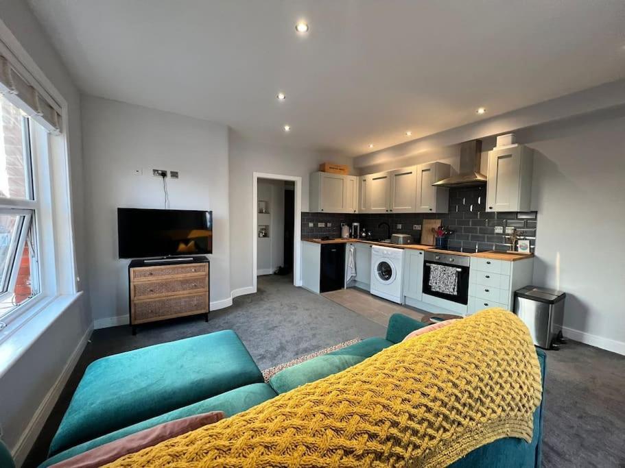 Apartment Bright, First Floor, One Bedroom Flat In Wimborne
